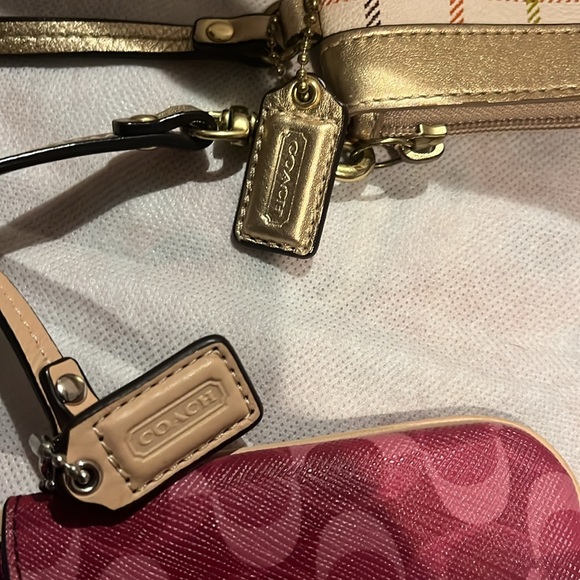 Set of Coach wristlets (Like new) - Picture 4 of 6